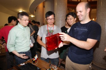 RS攜手樹莓派創辦人深入台灣「自造世代」